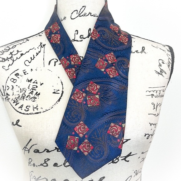 😎Very Striking Garrick Anderson Mens Silk Tie😎 - Picture 6 of 11